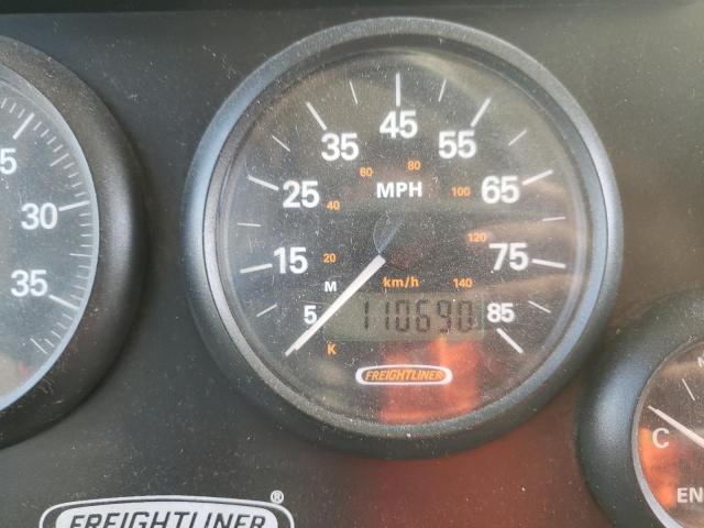 Photo 8 from auction – 2004 FLEETWOOD DISCOVERY with VIN 4UZAAHDC44CN30685