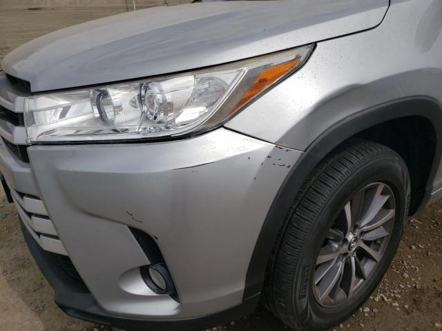 Photo 9 from auction – 2017 TOYOTA HIGHLANDER with VIN 5TDKZRFH7HS522245