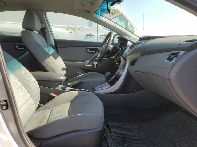 Photo 5 from auction – 2012 HYUNDAI ELANTRA GL with VIN KMHDH4AE7CU254728