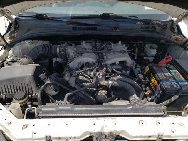 Photo 7 from auction – 2005 KIA SORENTO EX with VIN KNDJD733855466034