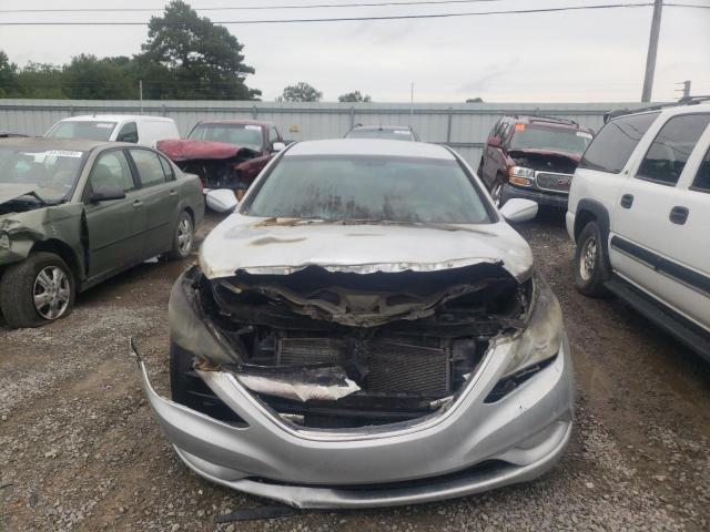 Photo 7 from auction – 2013 HYUNDAI SONATA SE with VIN 5NPEC4AC4DH654649