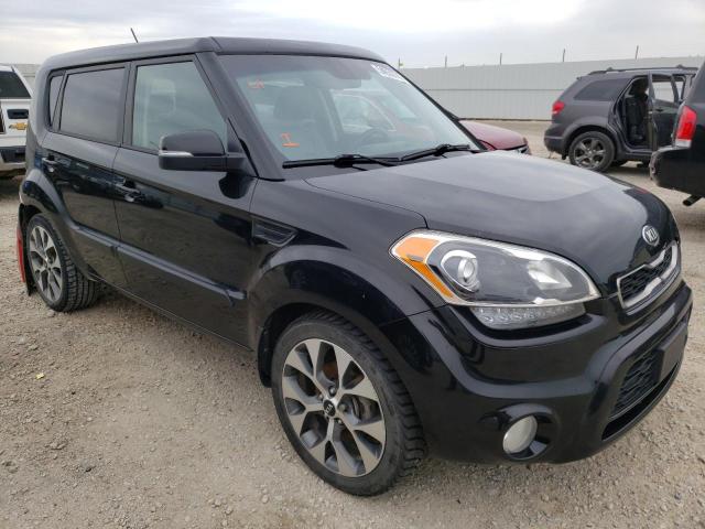 KIA SOUL + 2013 con VIN KNDJT2A65D7610385 - Foto de la subasta