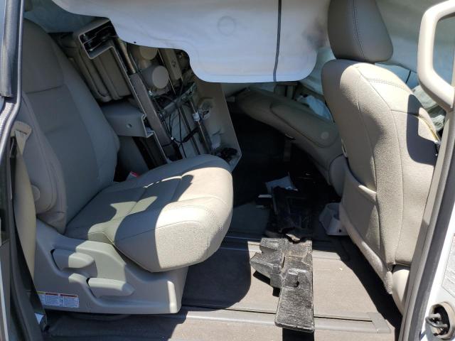 Photo 6 from auction – 2017 TOYOTA SIENNA XLE with VIN 5TDYZ3DC6HS843207