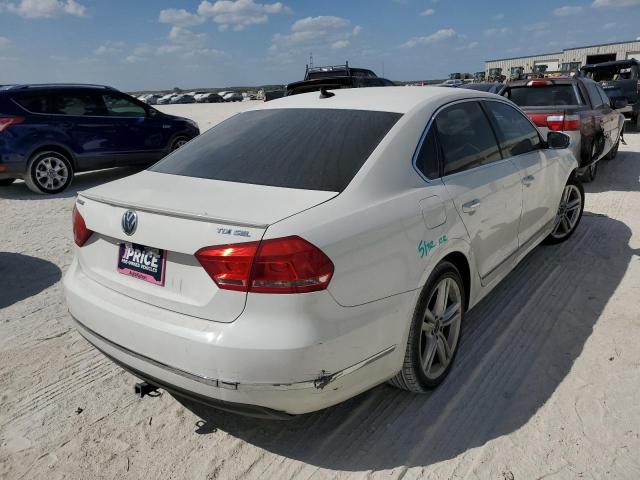 Photo 4 from auction – 2015 VOLKSWAGEN PASSAT SEL with VIN 1VWCV7A39FC065336