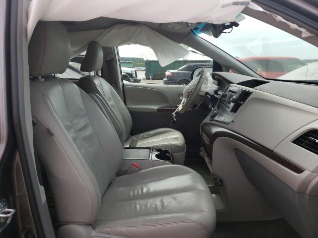 Photo 5 from auction – 2011 TOYOTA SIENNA XLE with VIN 5TDYK3DC2BS170492