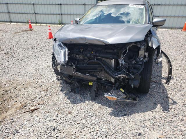 Zdjęcie 9 z aukcji – 2017 NISSAN ROGUE S z VIN KNMAT2MT1HP515569