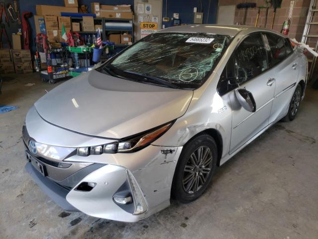 Photo 2 from auction – 2017 TOYOTA PRIUS PRIM with VIN JTDKARFP5H3032063