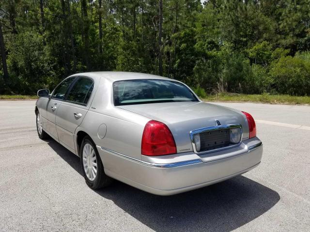 Photo 3 from auction – 2003 LINCOLN TOWN CAR E with VIN 1LNHM81W83Y617043