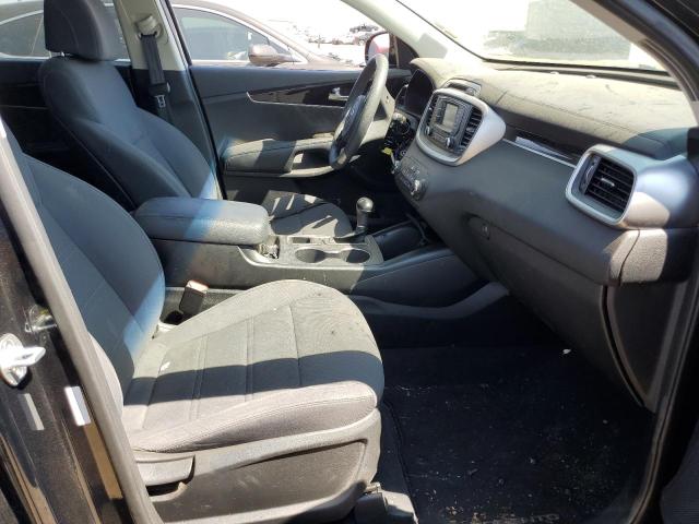 Photo 5 from auction – 2017 KIA SORENTO LX with VIN 5XYPGDA59HG333993