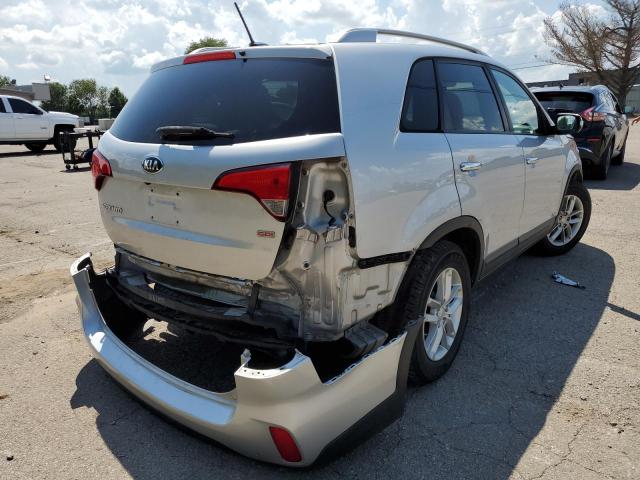 Photo 4 from auction – 2014 KIA SORENTO LX with VIN 5XYKTCA66EG523819