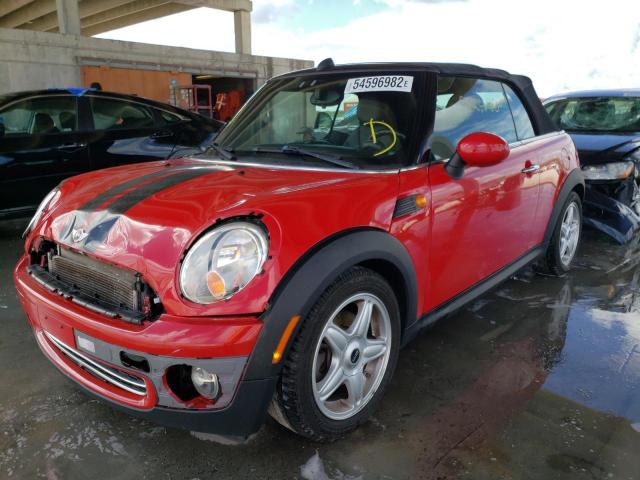 Foto 2 de la subasta – 2010 MINI COOPER con VIN WMWMR3C52ATU96917