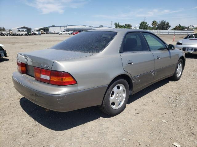 Photo 4 from auction – 1999 LEXUS ES 300 with VIN JT8BF28G9X0178437