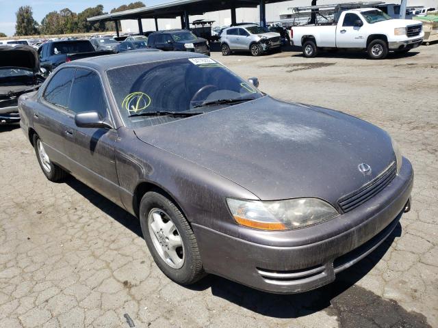 LEXUS ES 300 1995 with VIN JT8GK13T0S0089641 - Photo from auction