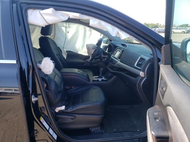 Photo 5 from auction – 2017 TOYOTA HIGHLANDER with VIN 5TDBZRFHXHS442325