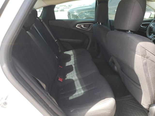Photo 6 from auction – 2015 CHRYSLER 200 LIMITE with VIN 1C3CCCABXFN641095