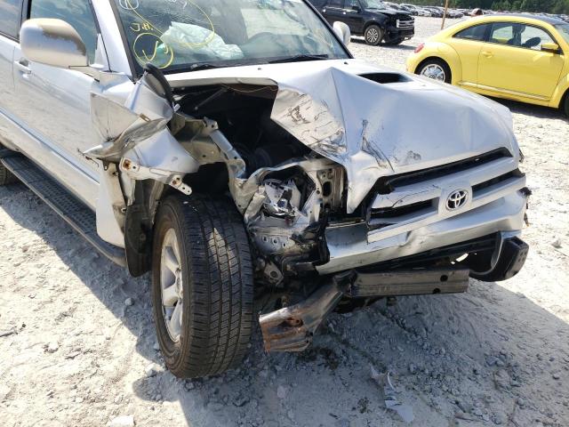 Фото 9 с аукциона – 2005 TOYOTA 4 RUNNER с VIN JTEZU14R950056855