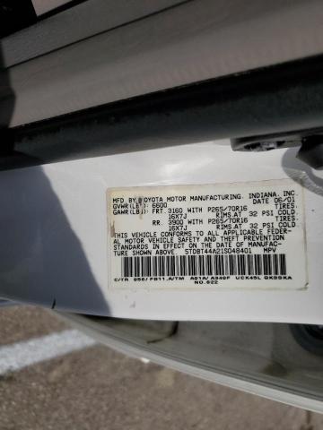 Photo 10 from auction – 2001 TOYOTA SEQUOIA with VIN 5TDBT44A21S048401