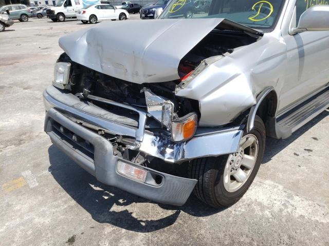 Photo 9 from auction – 2000 TOYOTA 4RUNNER SR with VIN JT3GN86R4Y0172732
