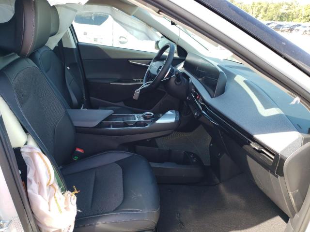 Photo 5 from auction – 2022 KIA EV6 LIGHT with VIN KNDC34LB8N5045450