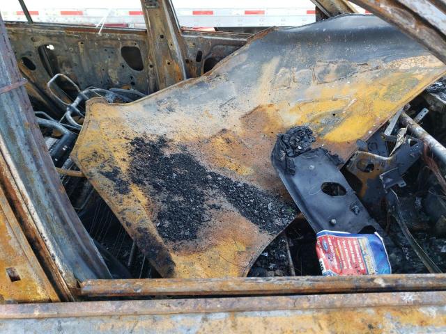 Photo 5 from auction – 2004 HONDA PILOT EX with VIN 5FNYF18444B008740