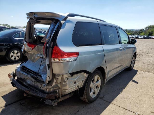 Photo 4 from auction – 2014 TOYOTA SIENNA LE with VIN 5TDKK3DC6ES435215