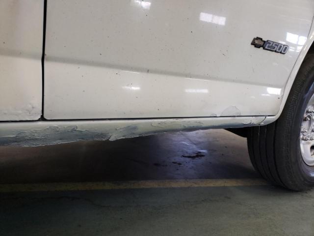 Photo 9 from auction – 2004 CHEVROLET EXPRESS G2 with VIN 1GCGG25V341247751