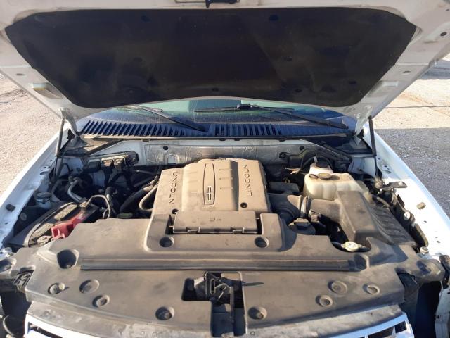 Photo 7 from auction – 2010 LINCOLN NAVIGATOR with VIN 5LMJJ2J58AEJ10539