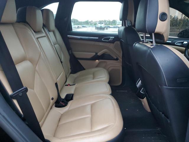 Photo 6 from auction – 2016 PORSCHE CAYENNE with VIN WP1AA2A26GLA06597