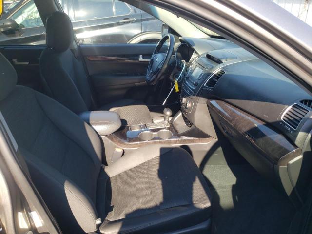 Photo 5 from auction – 2015 KIA SORENTO LX with VIN 5XYKT4A62FG599562