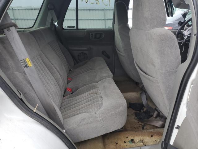 Photo 6 from auction – 2002 CHEVROLET BLAZER with VIN 1GNCS13W72K144768