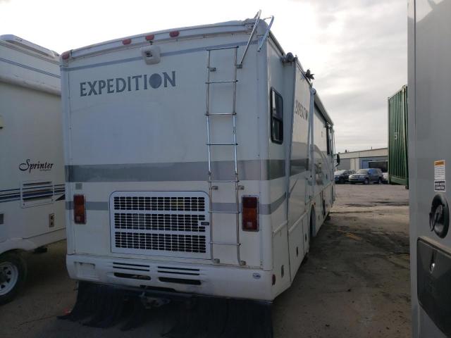 Photo 4 from auction – 2000 FREIGHTLINER CHASSIS X with VIN 4UZ6EFBC9YCH36093