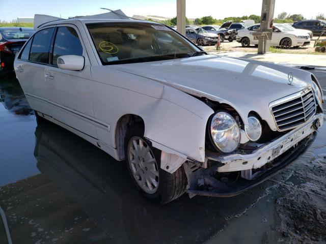 MERCEDES-BENZ E 320 2000 with VIN WDBJF65J5YB054299 - Photo from auction
