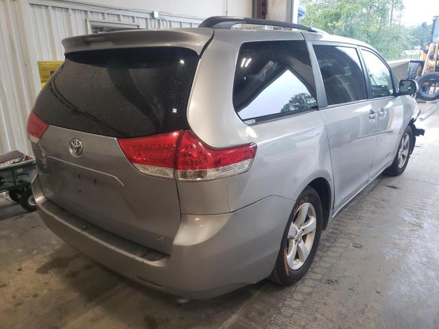 Photo 4 from auction – 2013 TOYOTA SIENNA LE with VIN 5TDKK3DC4DS314505