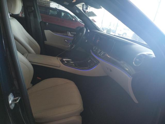 Photo 5 from auction – 2017 MERCEDES-BENZ E 300 with VIN WDDZF4JB8HA050752