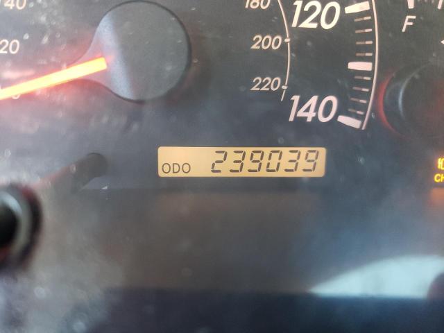 Photo 8 from auction – 2005 TOYOTA CAMRY LE with VIN 4T1BE32K65U542483