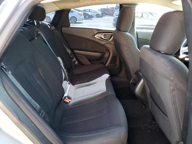 Photo 6 from auction – 2015 CHRYSLER 200 LIMITE with VIN 1C3CCCAB8FN735136