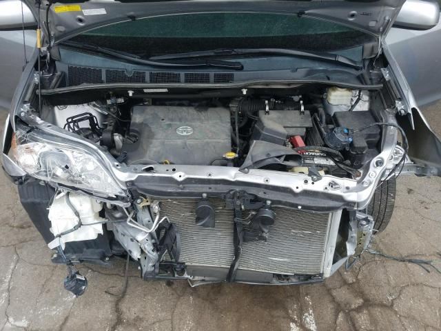 Photo 7 from auction – 2013 TOYOTA SIENNA XLE with VIN 5TDDK3DC7DS058529