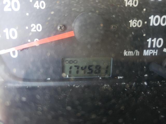 Photo 8 from auction – 2002 CHEVROLET TRACKER with VIN 2CNBJ13CX26900136