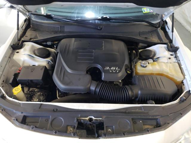 Photo 7 from auction – 2015 CHRYSLER 300C with VIN 2C3CCAKG1FH781852