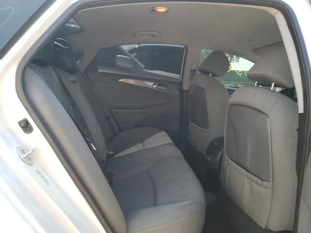 Photo 6 from auction – 2012 HYUNDAI SONATA HYB with VIN KMHEC4A46CA027249