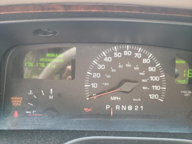 Photo 8 from auction – 2000 LINCOLN TOWN CAR E with VIN 1LNHM81W9YY868709