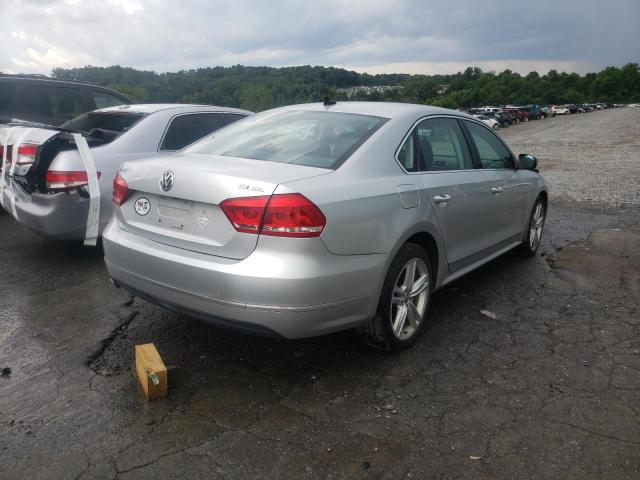 Photo 4 from auction – 2015 VOLKSWAGEN PASSAT SEL with VIN 1VWCV7A30FC023038