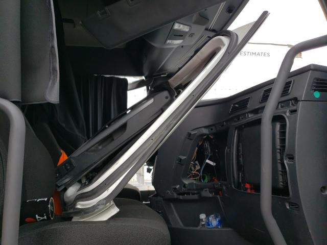 Photo 5 from auction – 2021 FREIGHTLINER CASCADIA 1 with VIN 3AKJHHDR6MSNA8426