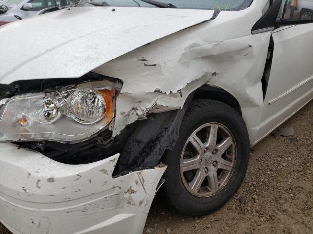 Photo 9 from auction – 2008 CHRYSLER TOWN & COU with VIN 2A8HR54P78R124709