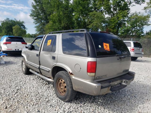 Photo 3 from auction – 2000 CHEVROLET BLAZER with VIN 1GNDT13W4YK196997