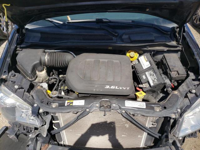 Photo 7 from auction – 2015 CHRYSLER TOWN & COU with VIN 2C4RC1BG8FR730669