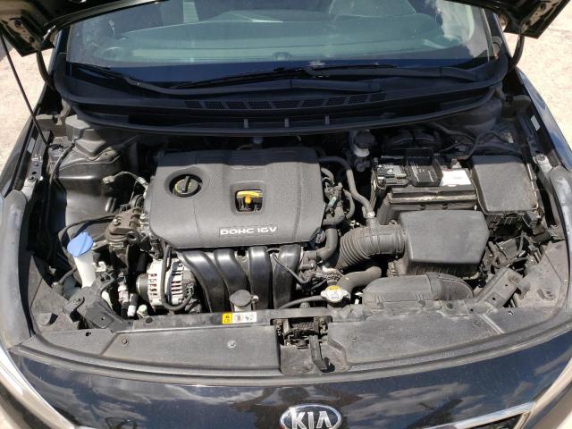 Photo 7 from auction – 2017 KIA FORTE LX with VIN 3KPFL4A74HE084704