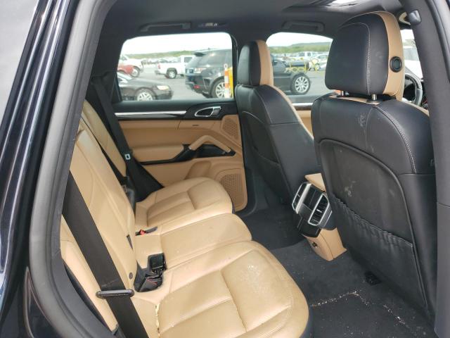 Photo 6 from auction – 2016 PORSCHE CAYENNE with VIN WP1AA2A20GLA00858