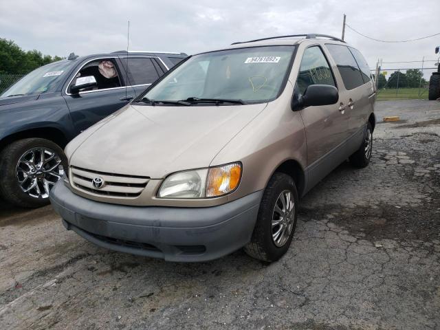 Photo 2 from auction – 2002 TOYOTA SIENNA LE with VIN 4T3ZF13C02U436153