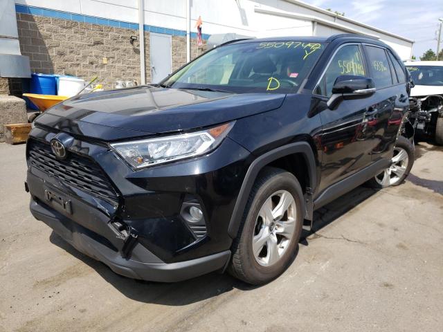 Photo 2 from auction – 2019 TOYOTA RAV4 XLE with VIN JTMP1RFVXKD005091